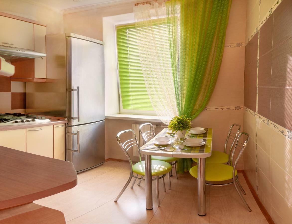 Luxury 3 Rooms Apartments In Center By Green House Poltava Exterior foto